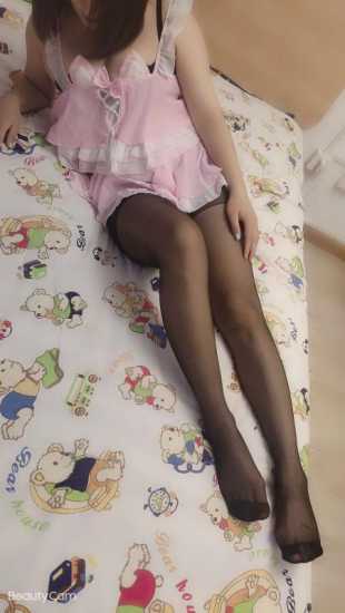 多情又温柔！青春性感的骚妞儿刚下水，只要300，操到赚到